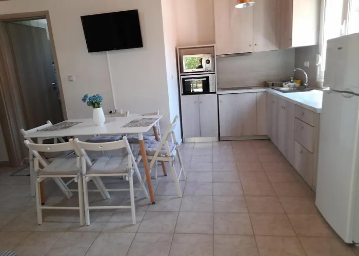 Dimitra House Holiday home *